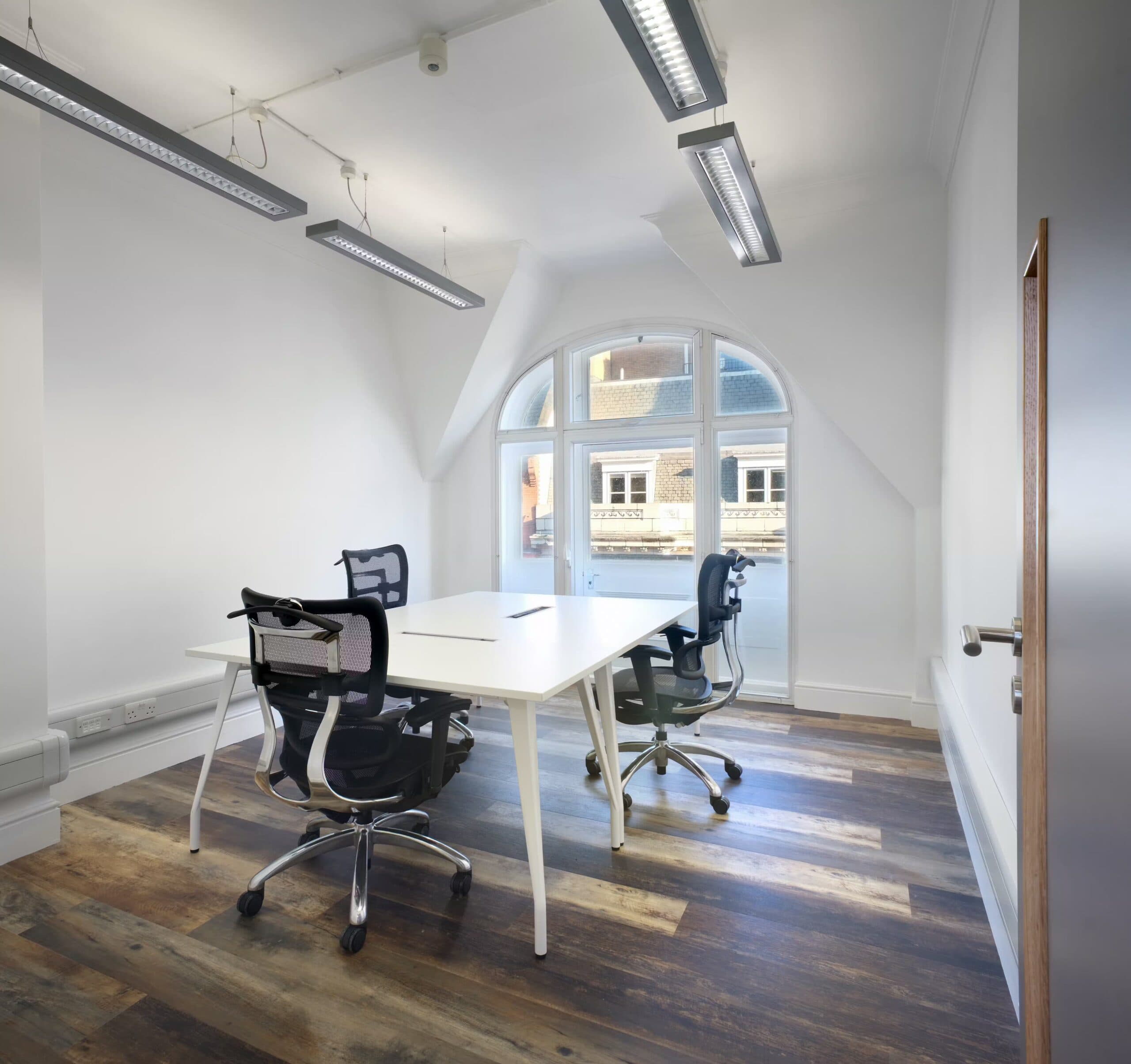 Serviced office space at 16 Hanover Square, London, W1