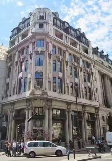 St James's Street, St James's