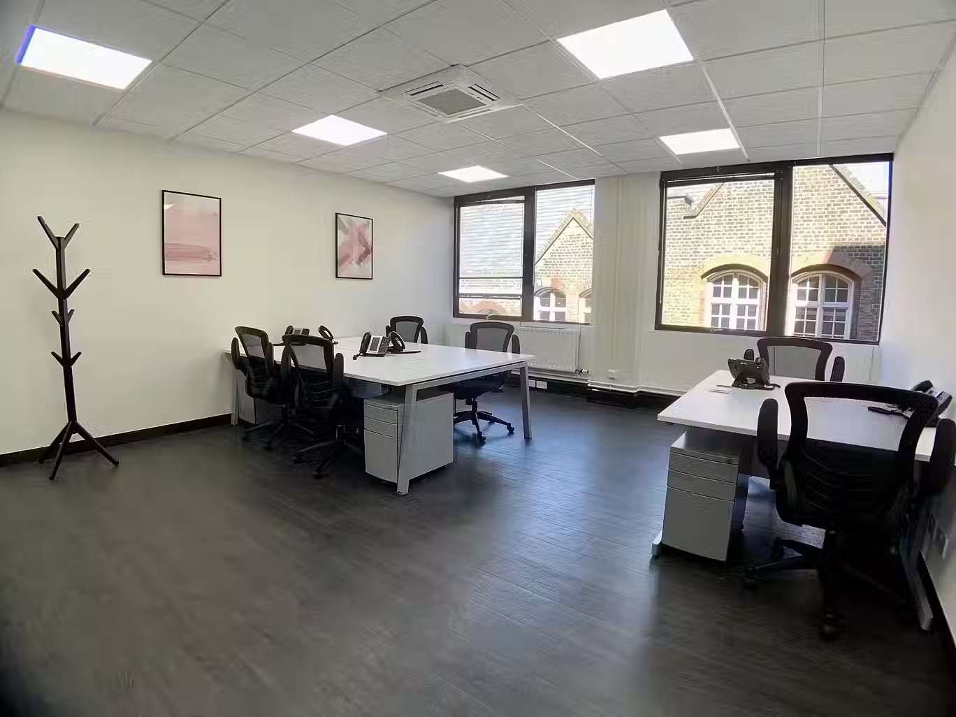 6-Person-Office-1_1618412374165.jpg