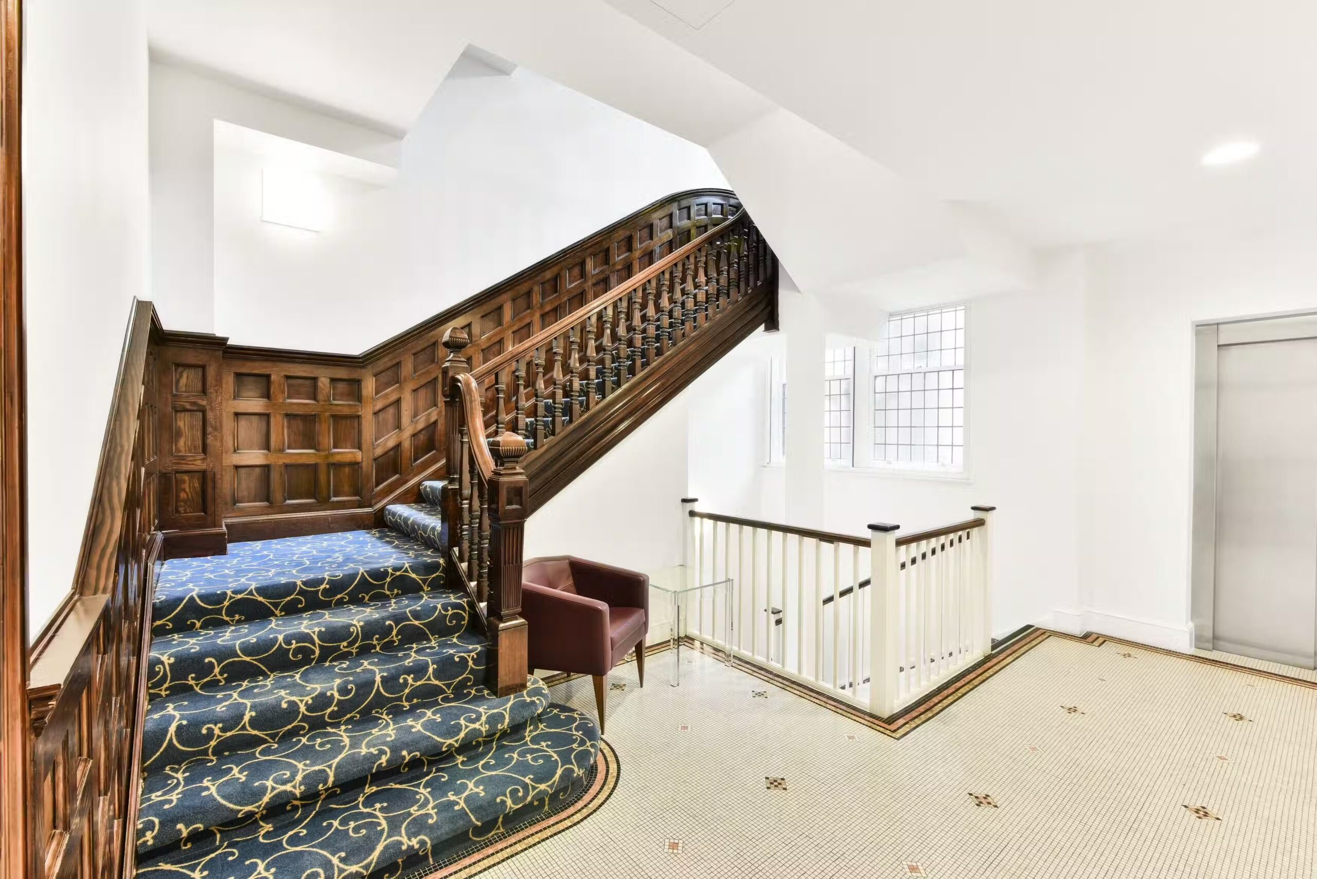65SloaneStreet_Staircase_1435_1621461012420-scaled-1.jpg