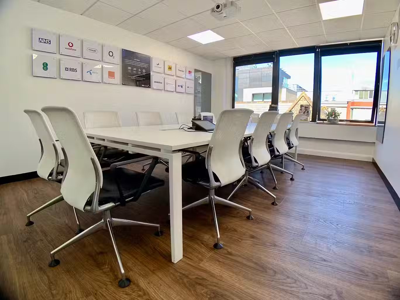Clients-Meeting-Room_1618412374135.jpg