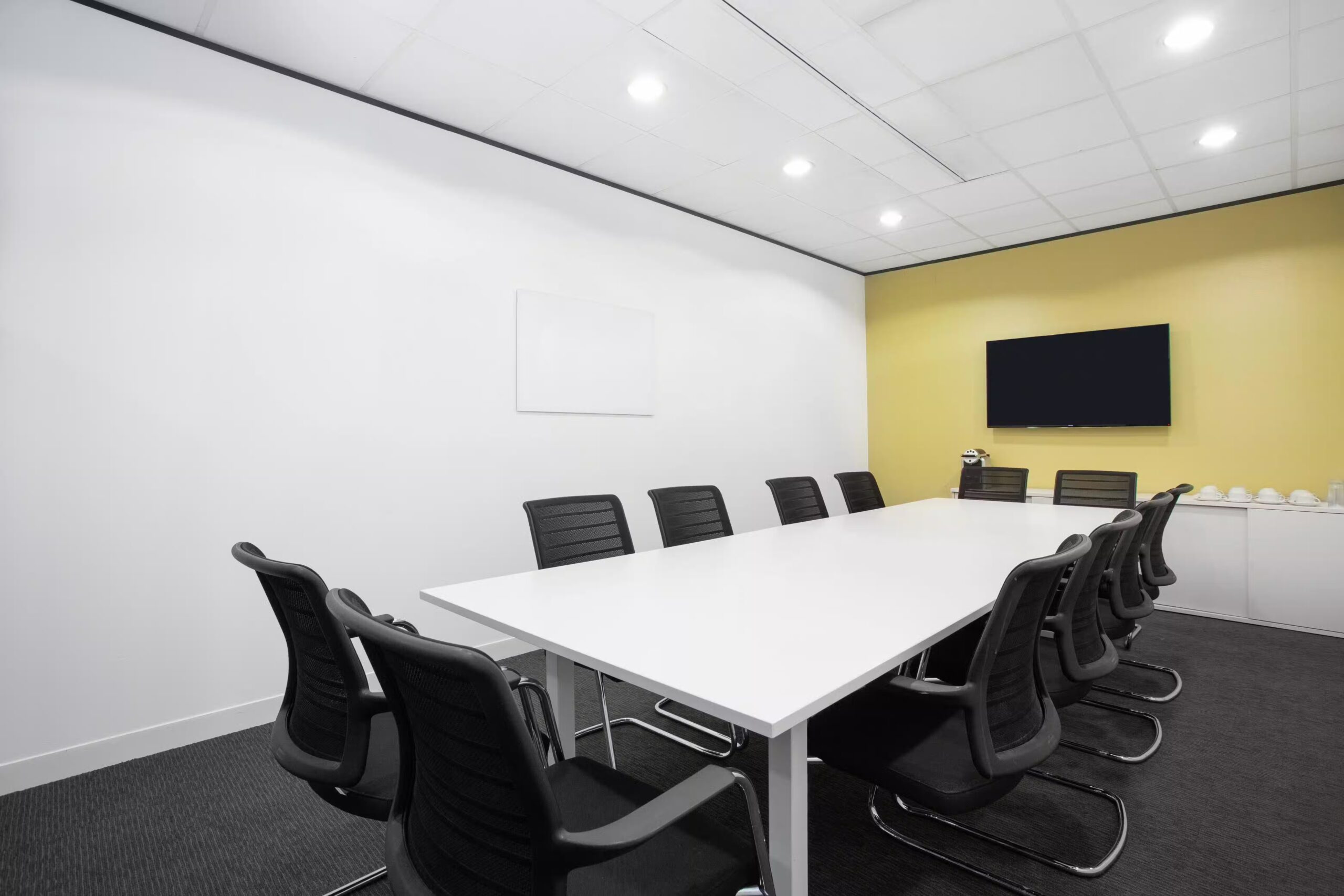 Meeting-room-at-239-Kensington-High-Street-scaled-1.jpg