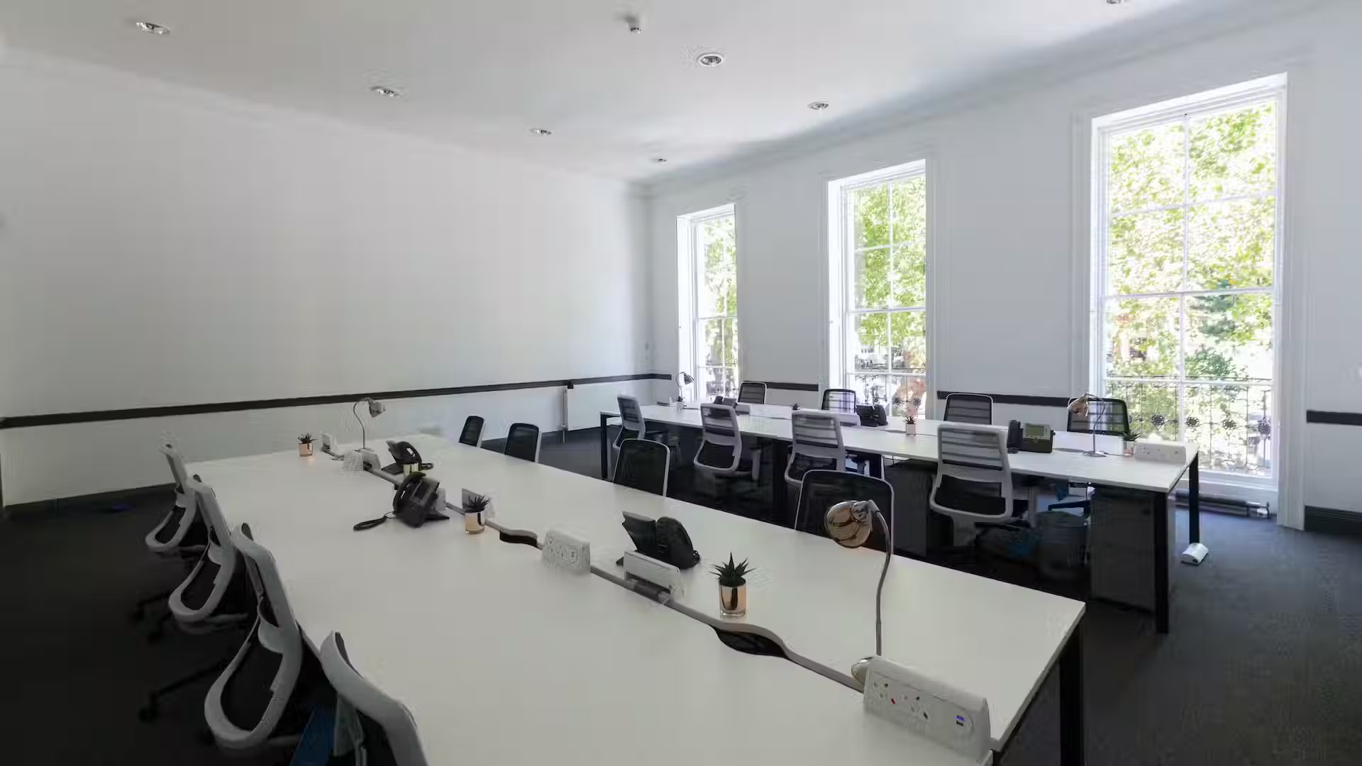 Soho-Square-office3_1610129075117.jpg