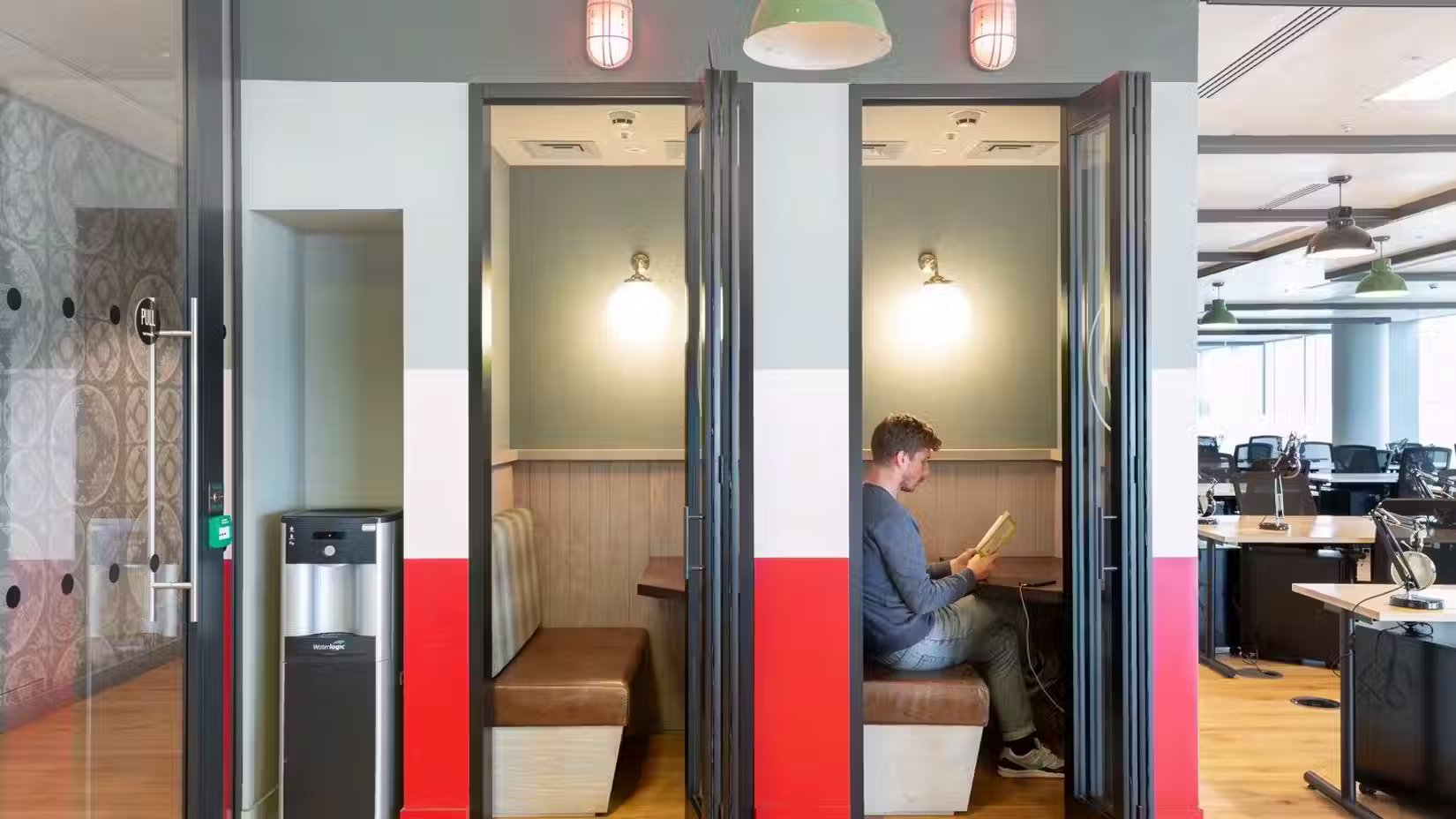 Web_72DPI-20000101_WeWork_Aldgate_Tower_London_007_1606163087859.jpg