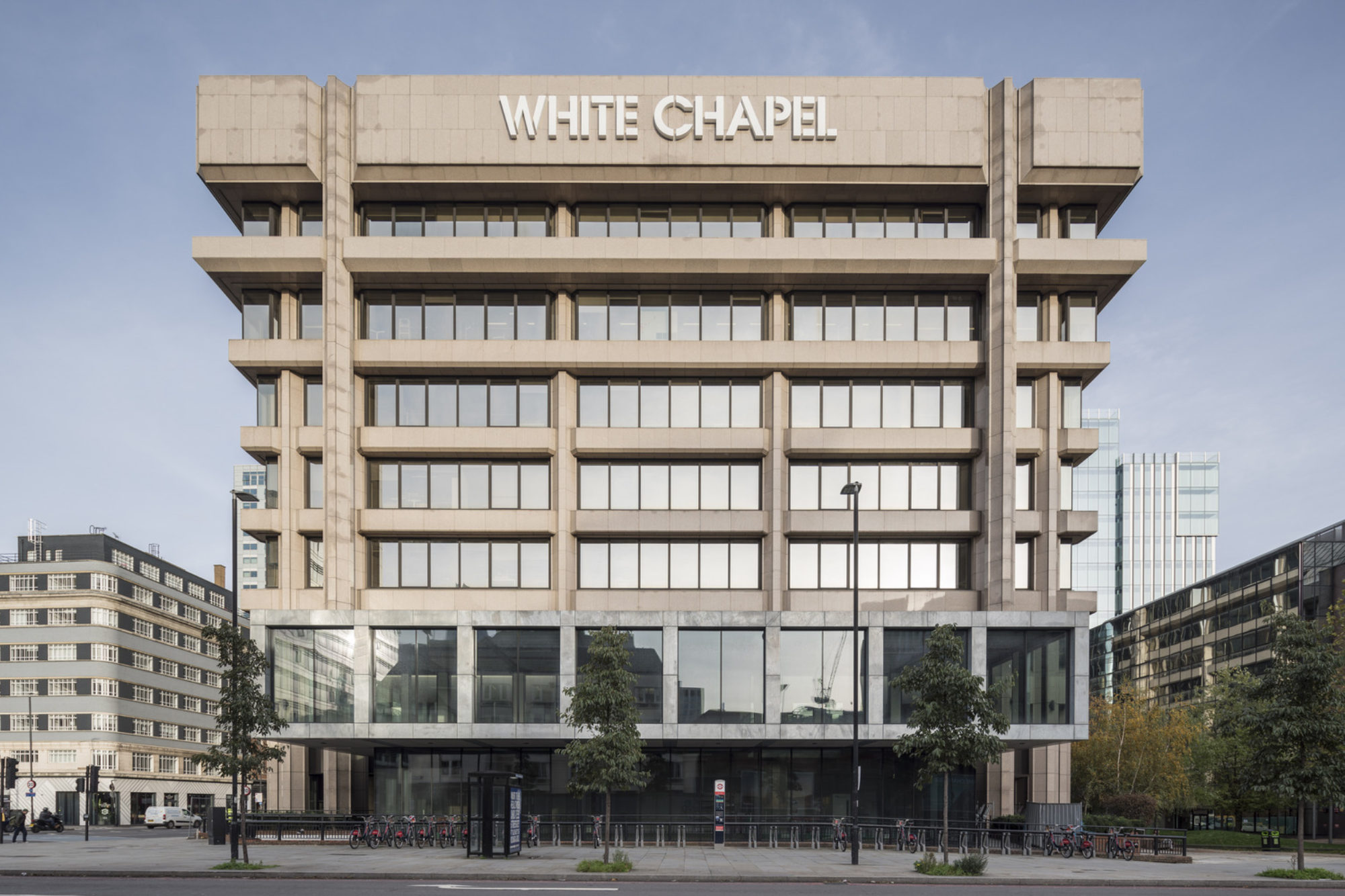 the-white-chapel-building-front-view_54718907567_o