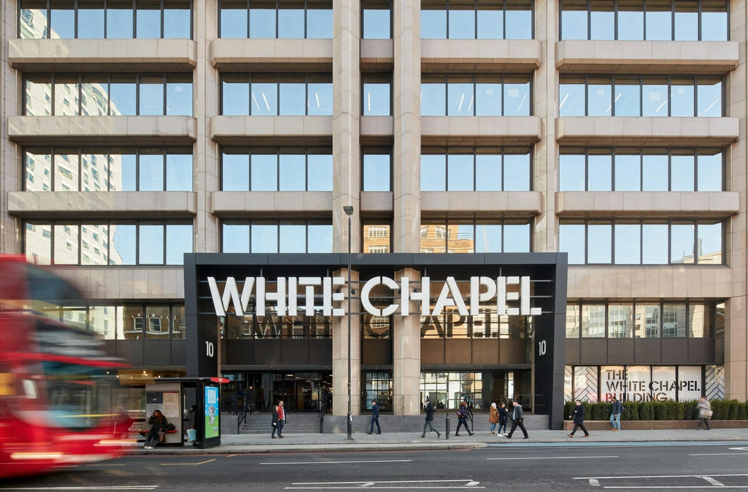 white-chapel-building_54719947834_o